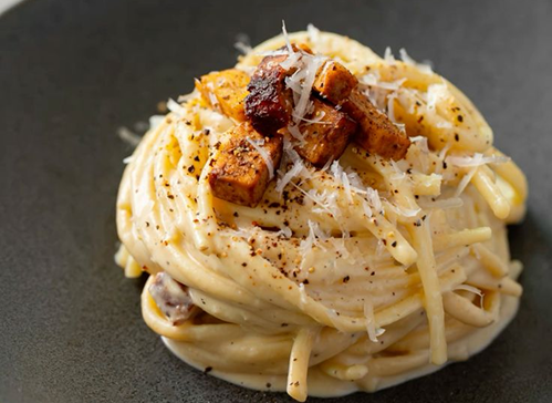 Veganistische pasta carbonara